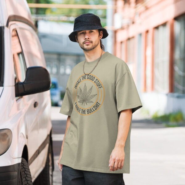 Oversized T-Shirt - Inhalate the good stuff – Bild 6